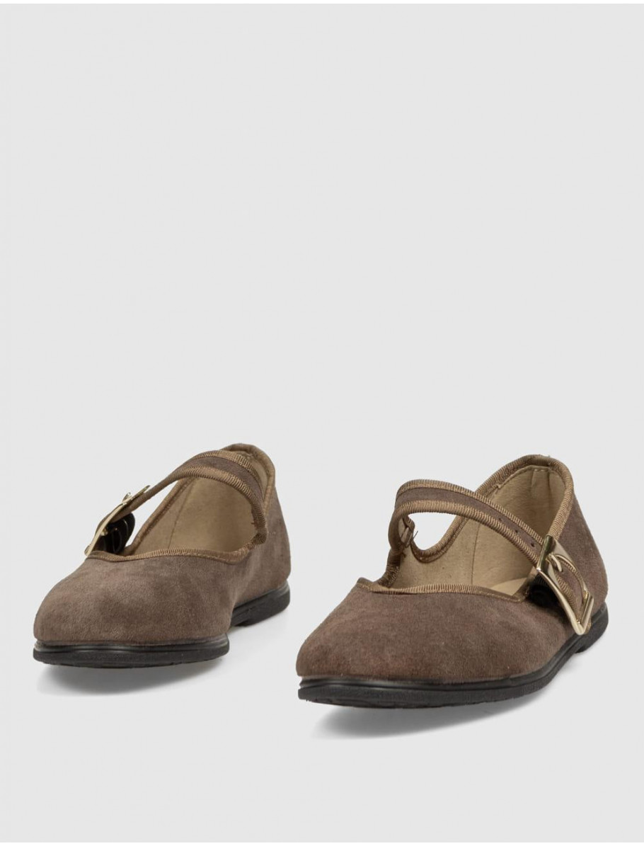 MERCEDITA MACARENA RANIA 101 MARRoN