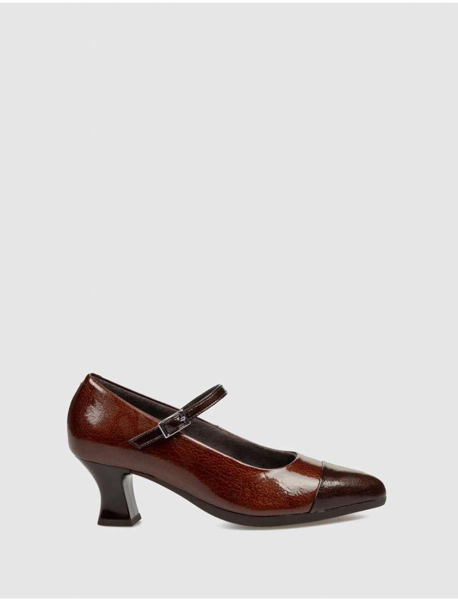 ZAPATO PITILLOS 11683 MARRoN