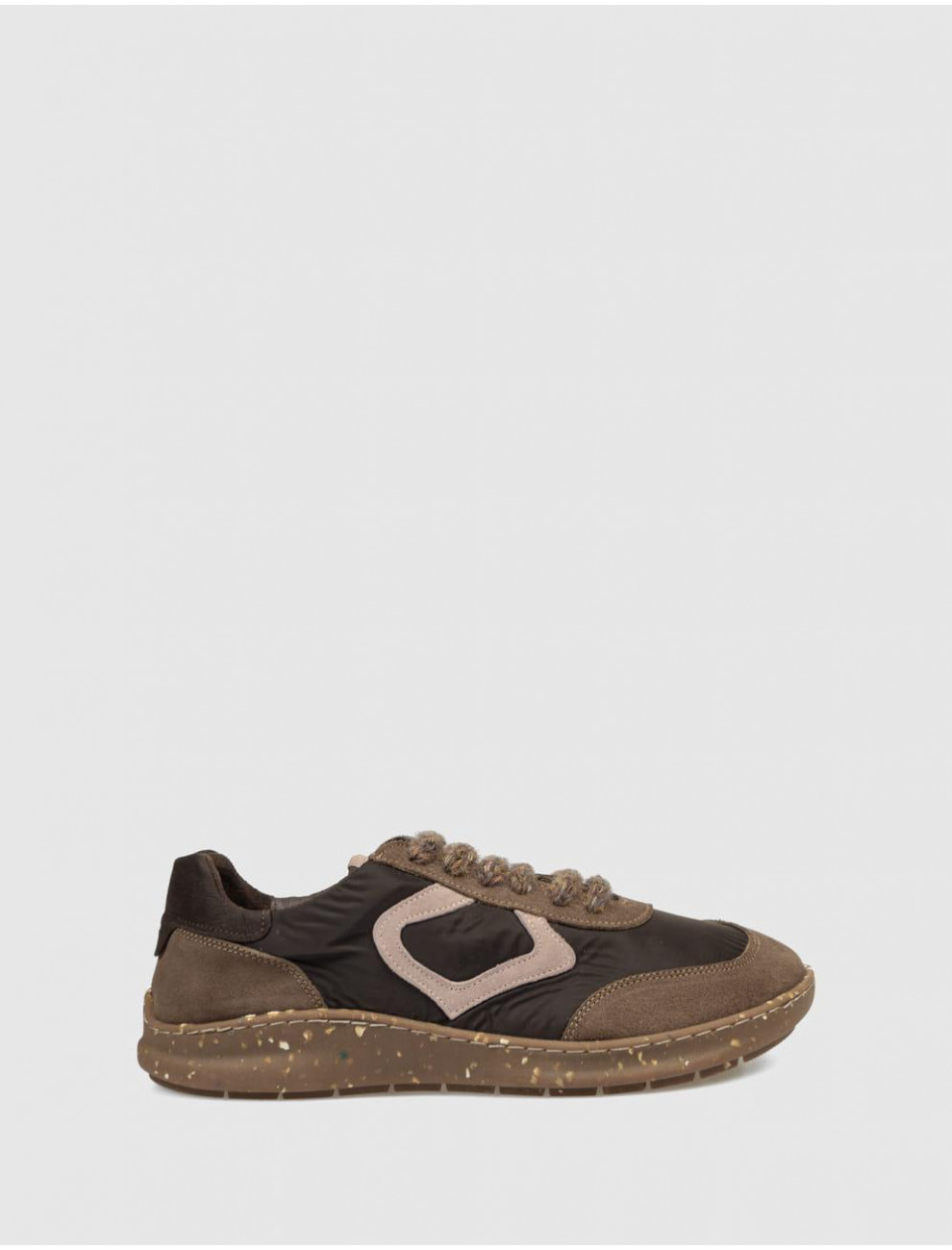 ZAPATILLA WALK FLY IRATI 6002N MARRoN