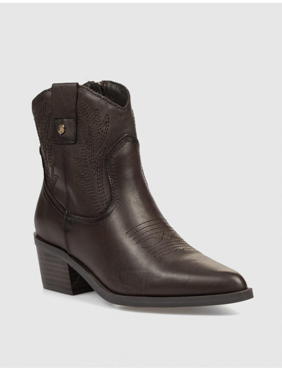 BOTiN CARMELA 164391 MARRoN