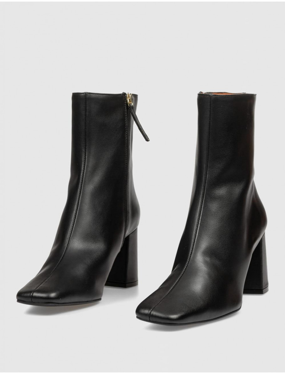 BOTiN ANGEL ALARCON 26552 NEGRO