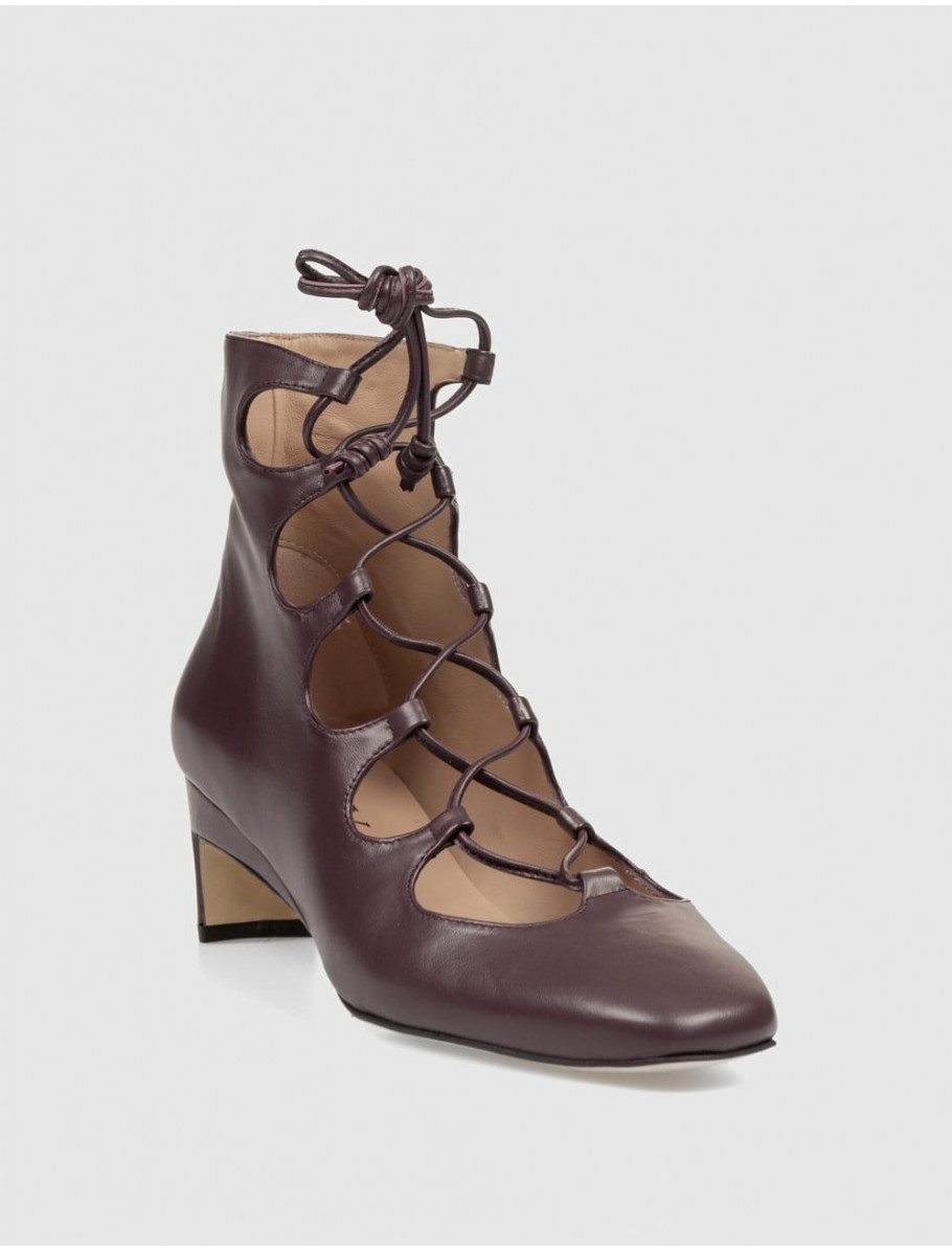 BOTiN MIUXA YVIANA BURDEOS