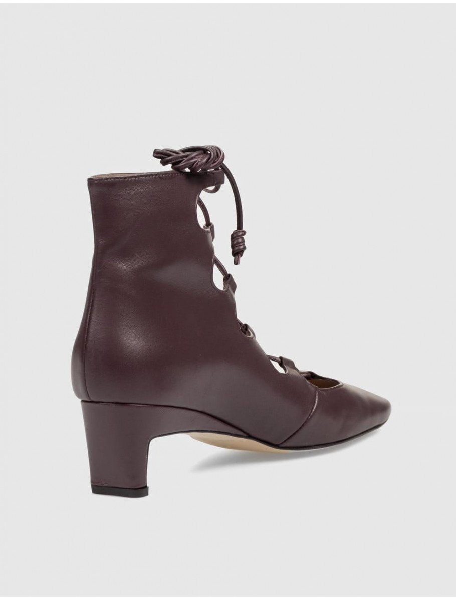 BOTiN MIUXA YVIANA BURDEOS