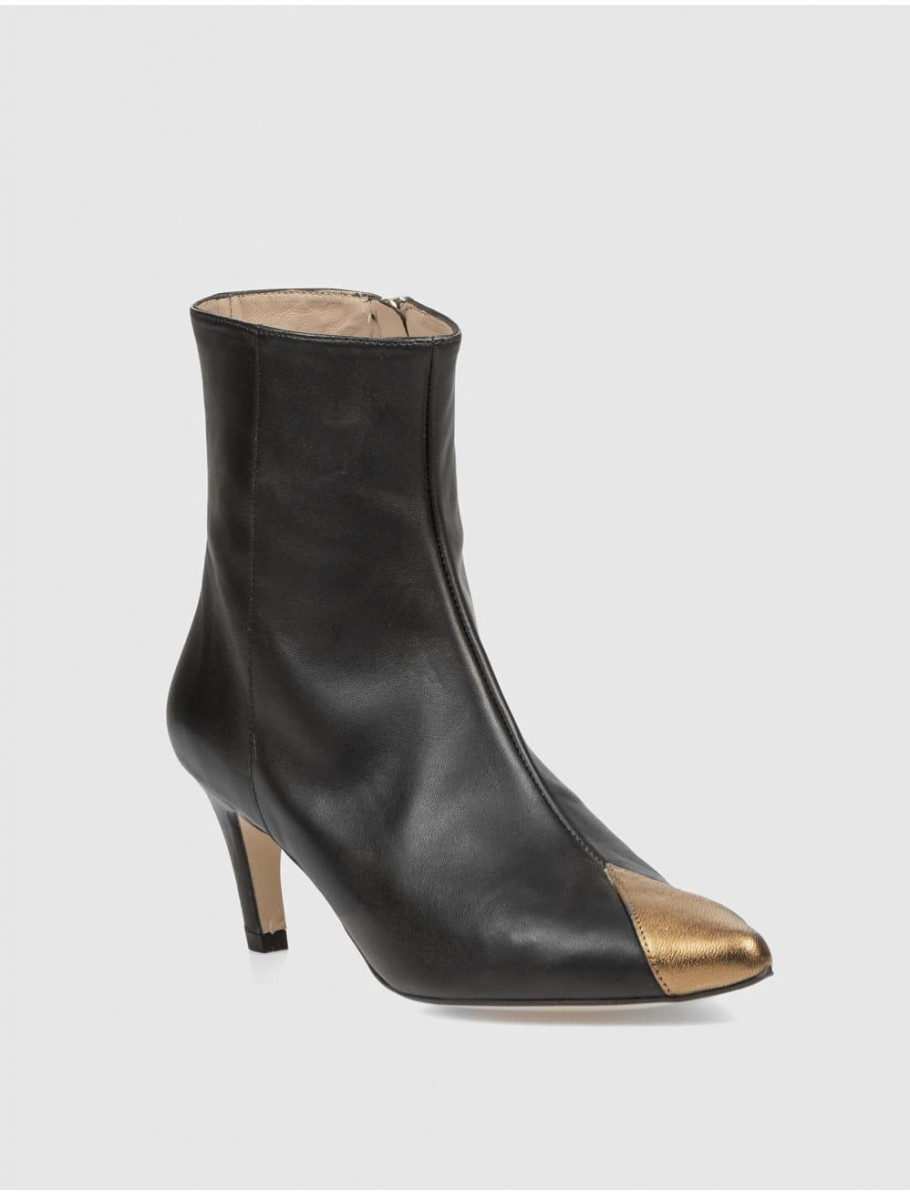 BOTiN MIUXA MARTINA NEGRO