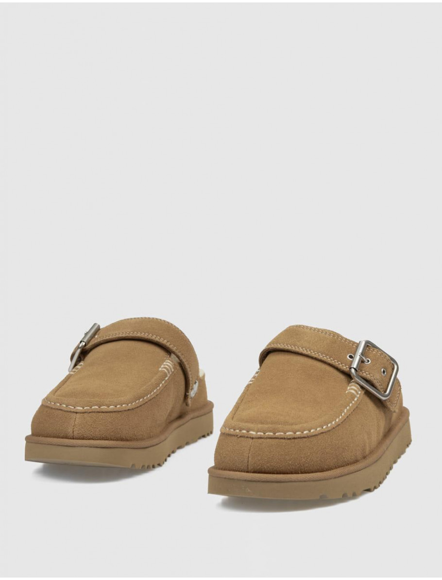 ZUECO UGG GOLDENSTAR EVELINA CLOG CUERO