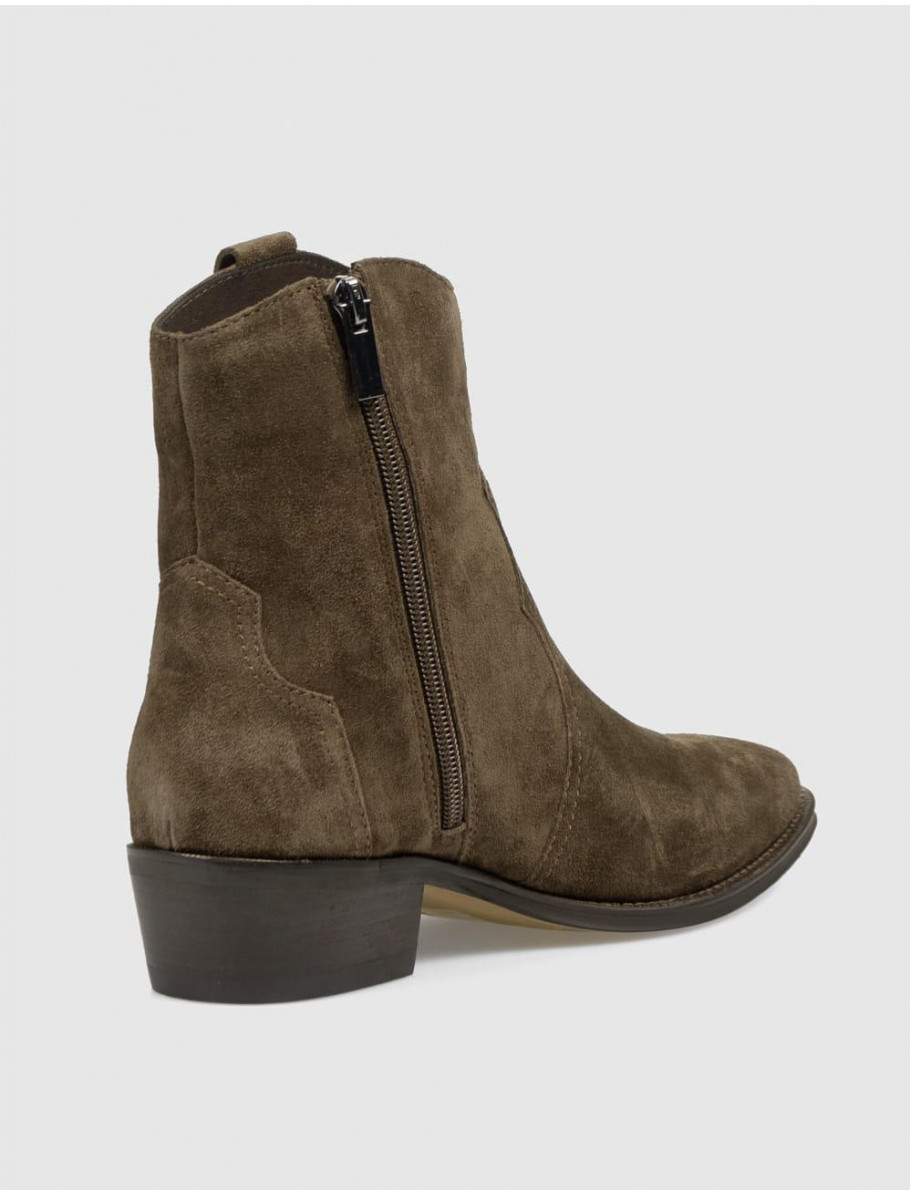 BOTiN ANOTHER TREND 5644 MARRoN