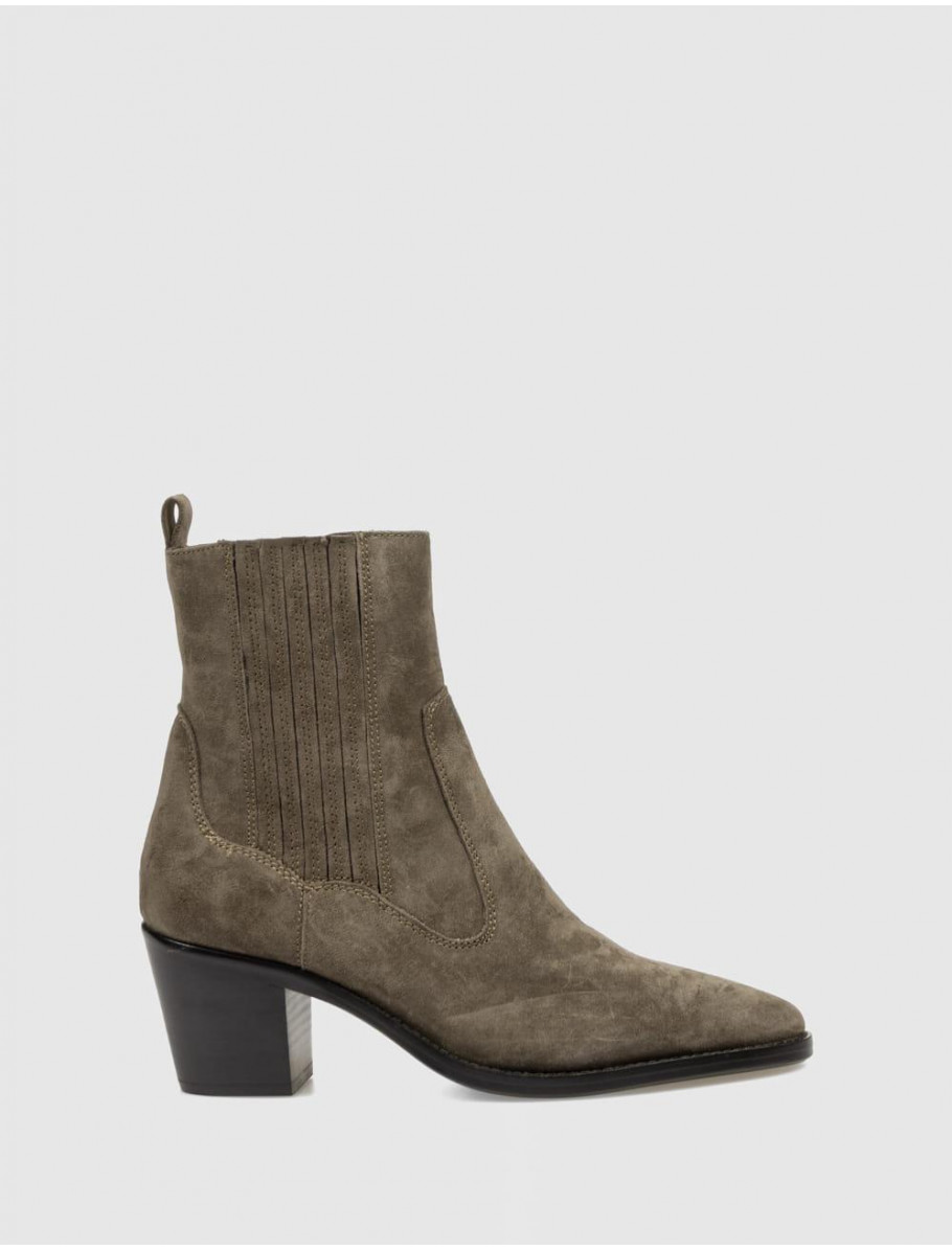 BOTiN ANOTHER TREND 5653 MARRoN