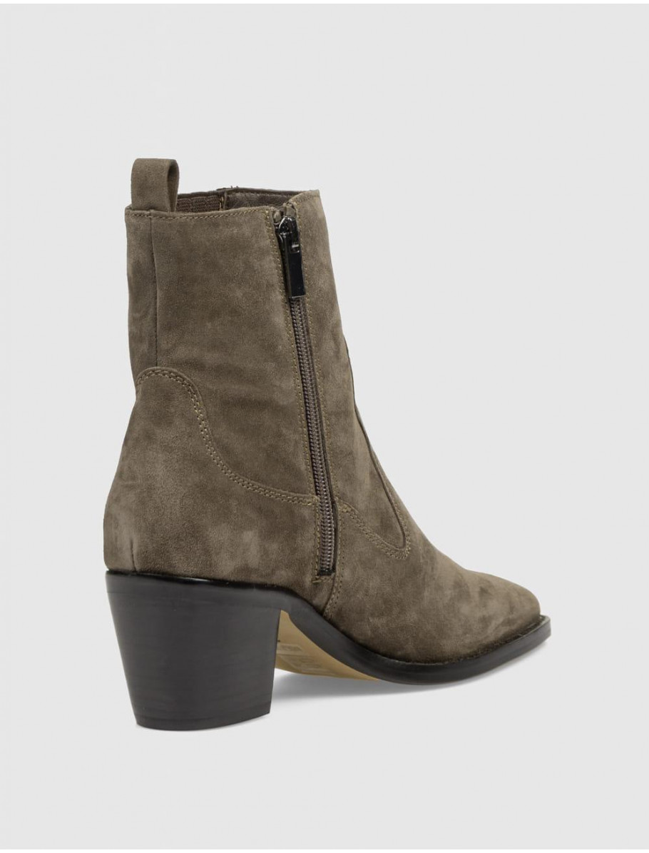BOTiN ANOTHER TREND 5653 MARRoN