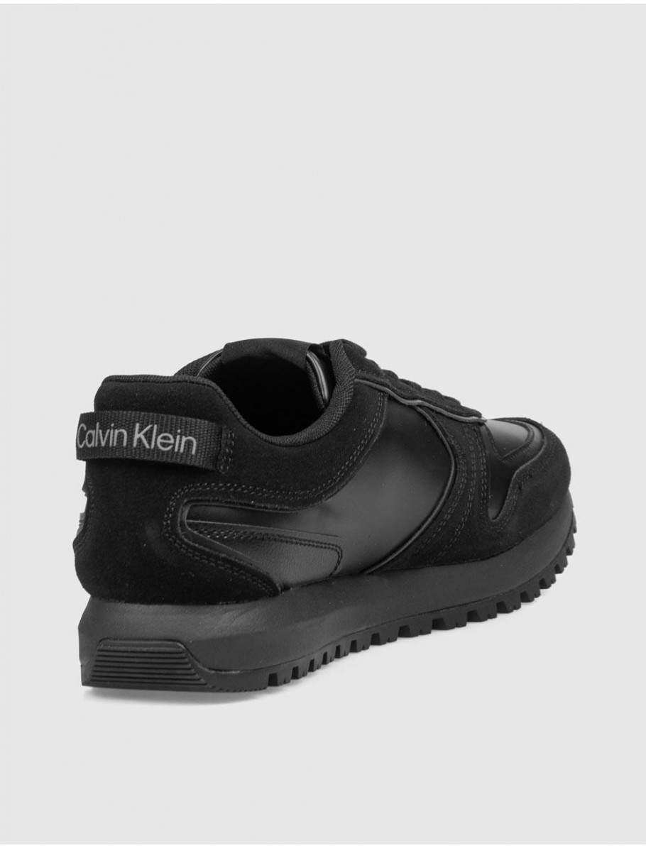 ZAPATILLA CALVIN KLEIN TOOTHY RUNNER IRREGULAR NEGRO