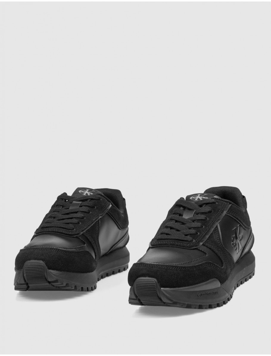 ZAPATILLA CALVIN KLEIN TOOTHY RUNNER IRREGULAR NEGRO