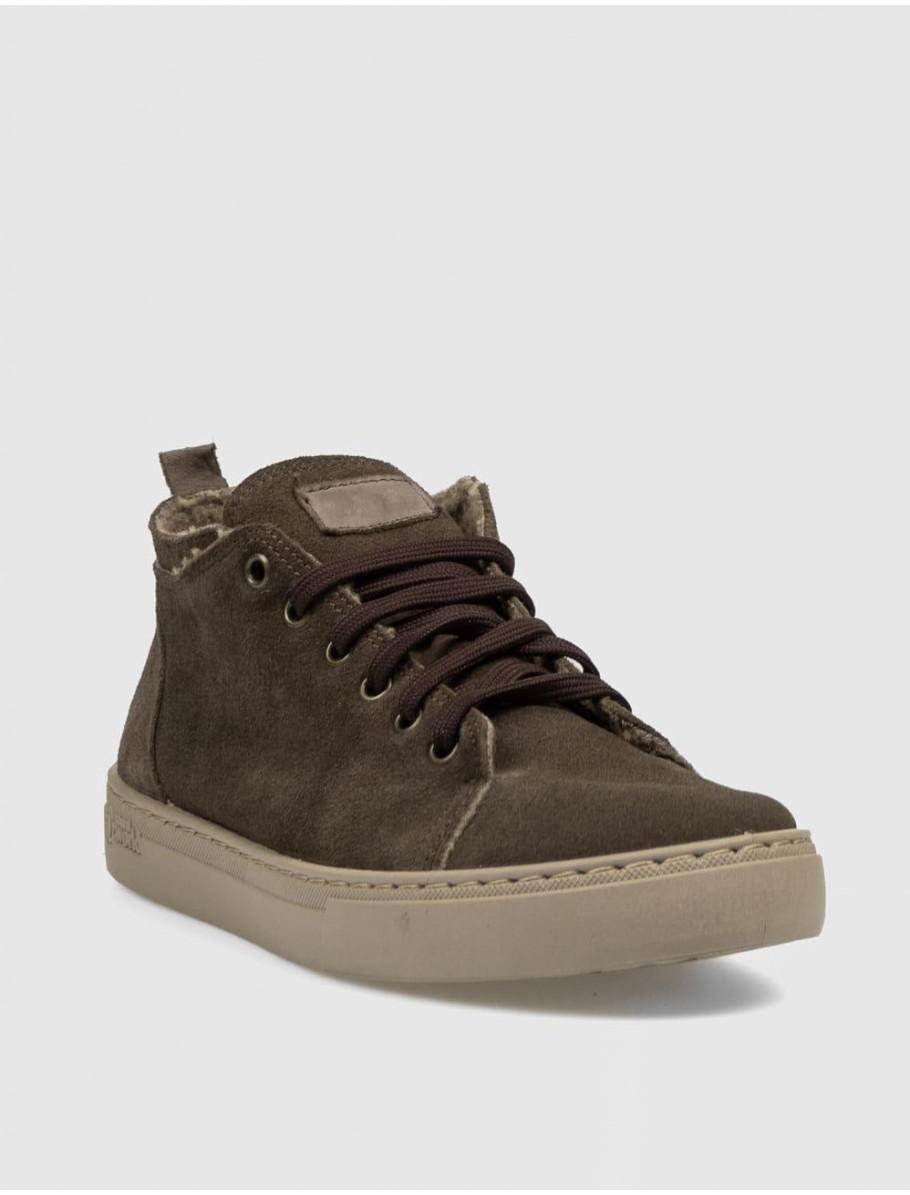 ZAPATILLA NATURAL WORLD ADEL MARRoN