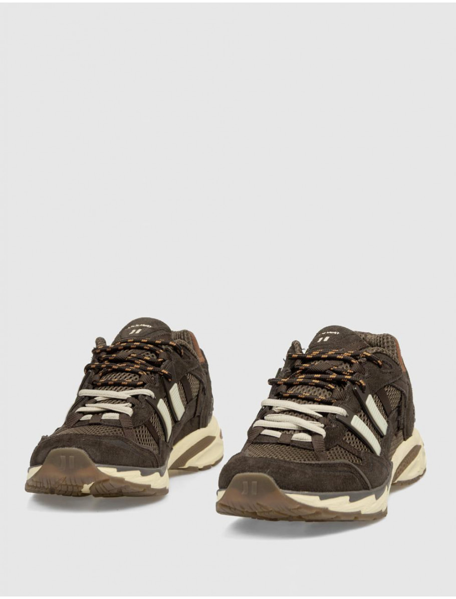 ZAPATILLA COOLWAY 2003 MARRoN