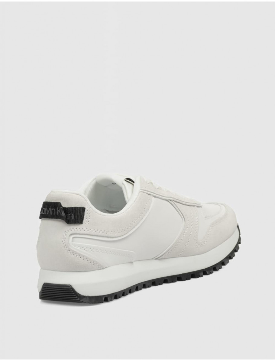 ZAPATILLA CALVIN KLEIN TOOTHY RUNNER IRREGULAR BLANCO