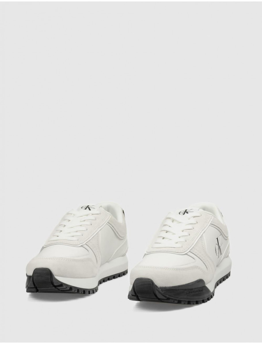 ZAPATILLA CALVIN KLEIN TOOTHY RUNNER IRREGULAR BLANCO