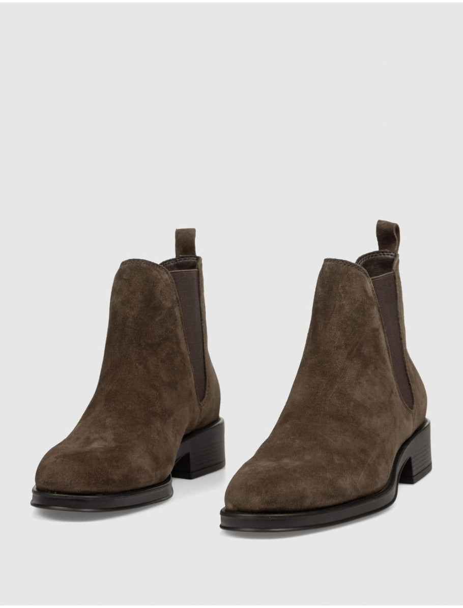 BOTiN ANOTHER TREND 5713 MARRoN