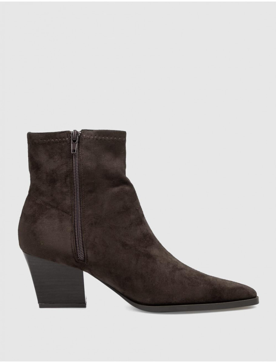 BOTiN KAMOME TRENDS NAYIN MARRoN