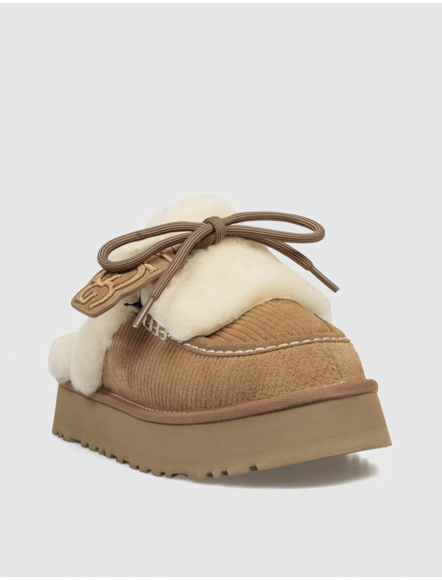 ZUECO UGG DISQUETTE HERITAGE CUERO
