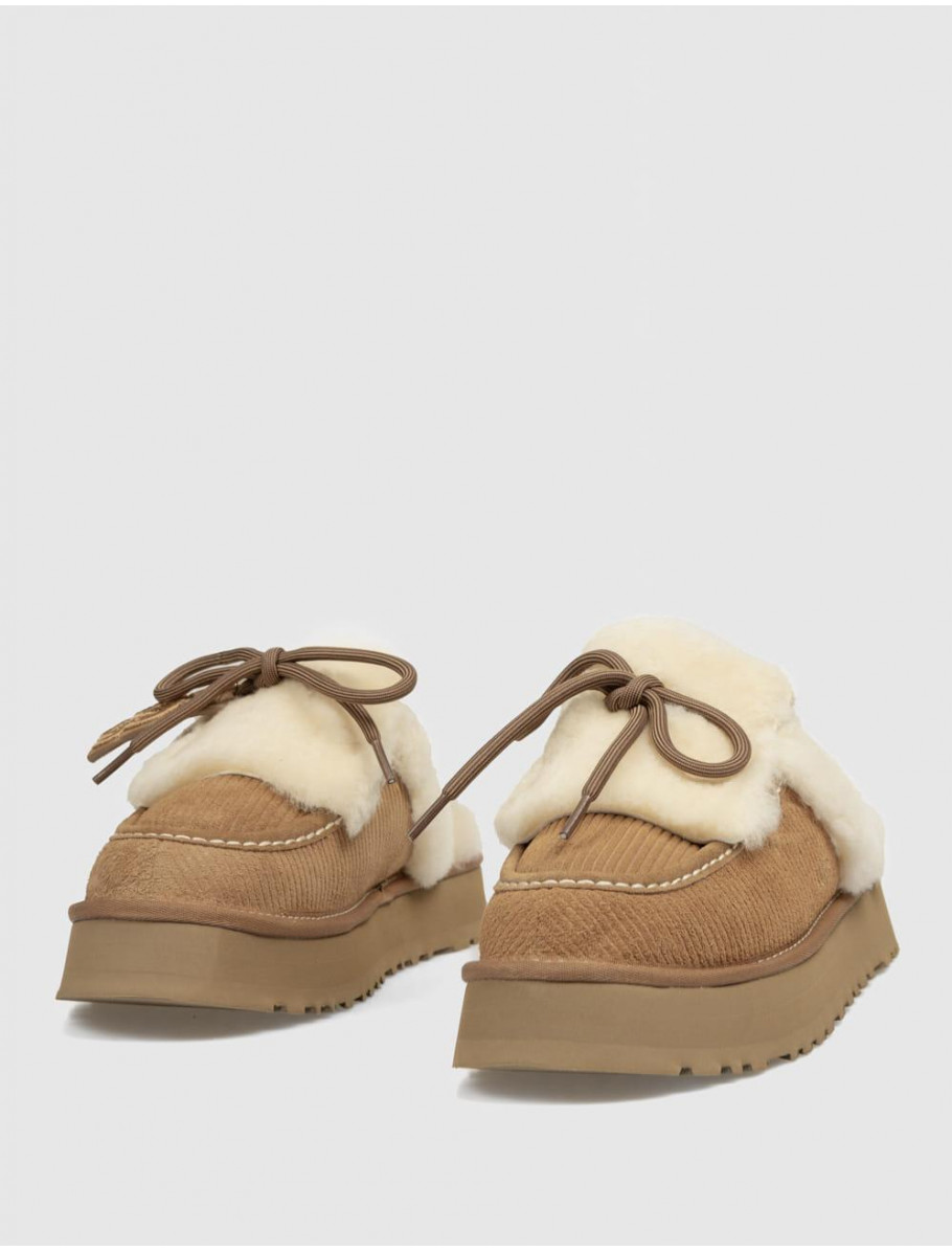 ZUECO UGG DISQUETTE HERITAGE CUERO
