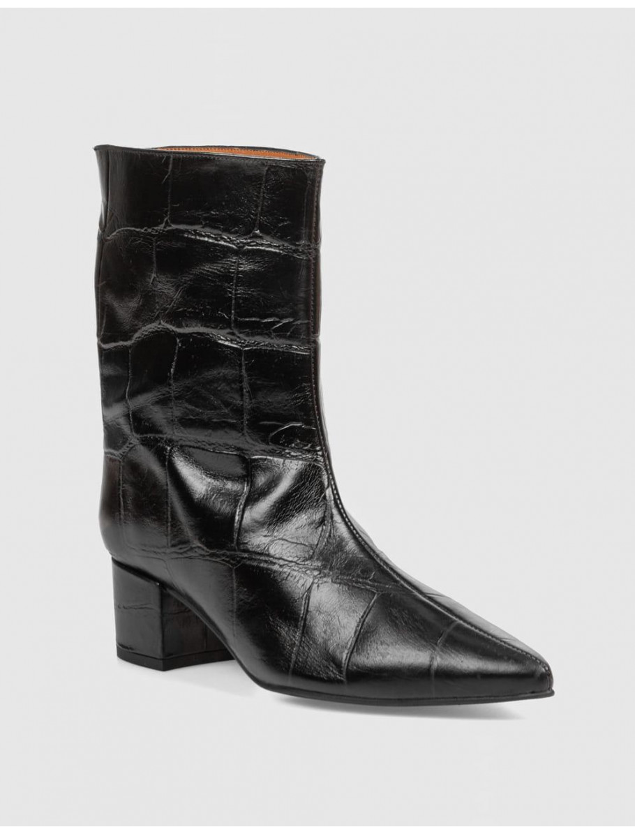 BOTiN ANGEL ALARCON 26573 NEGRO
